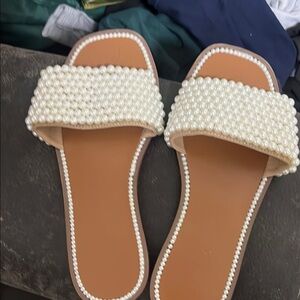 Elegant Pearl-Embellished Women's Sandals